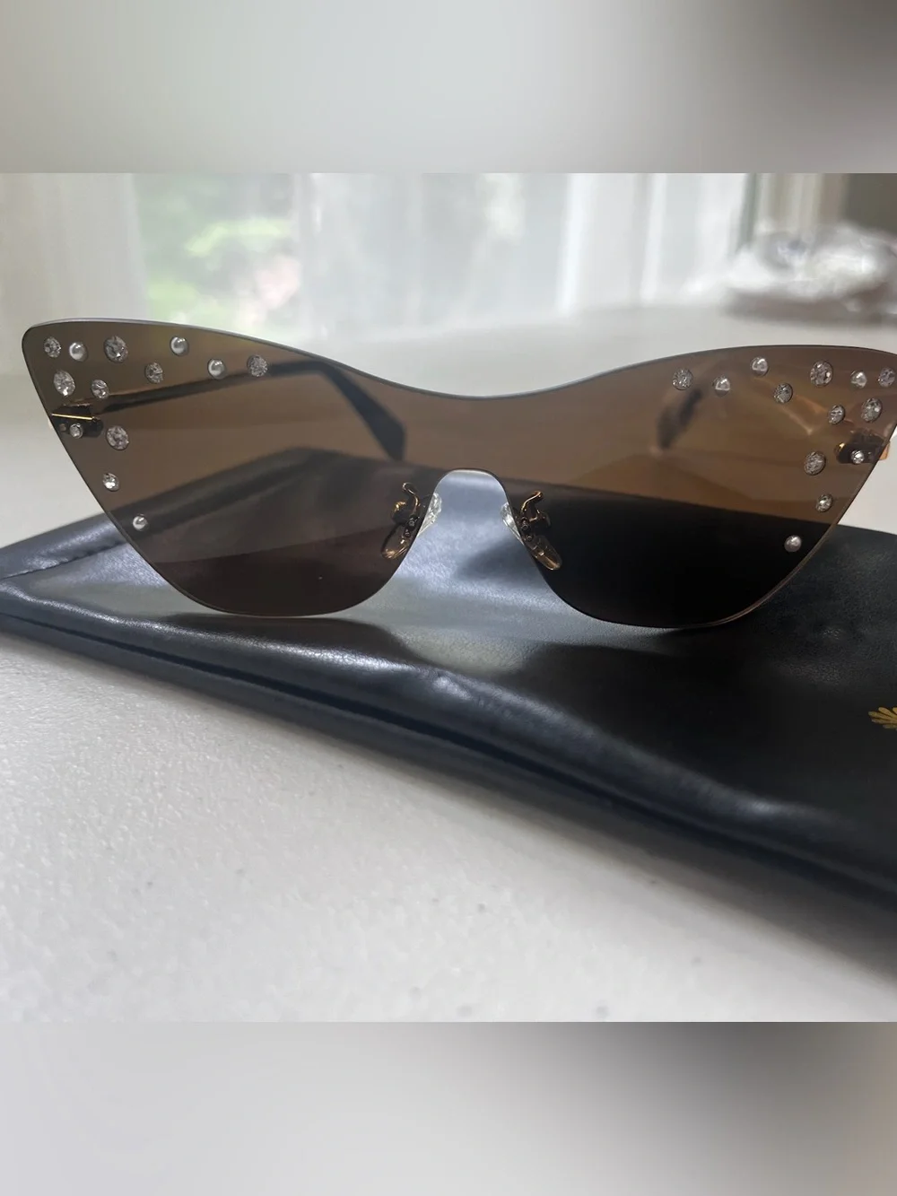 NWT Lele Sadoughi Crystal Embellished Rimless Cat Eye Sunglasses